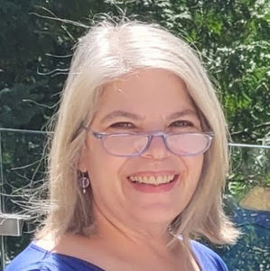 Meet your Posher, Linda